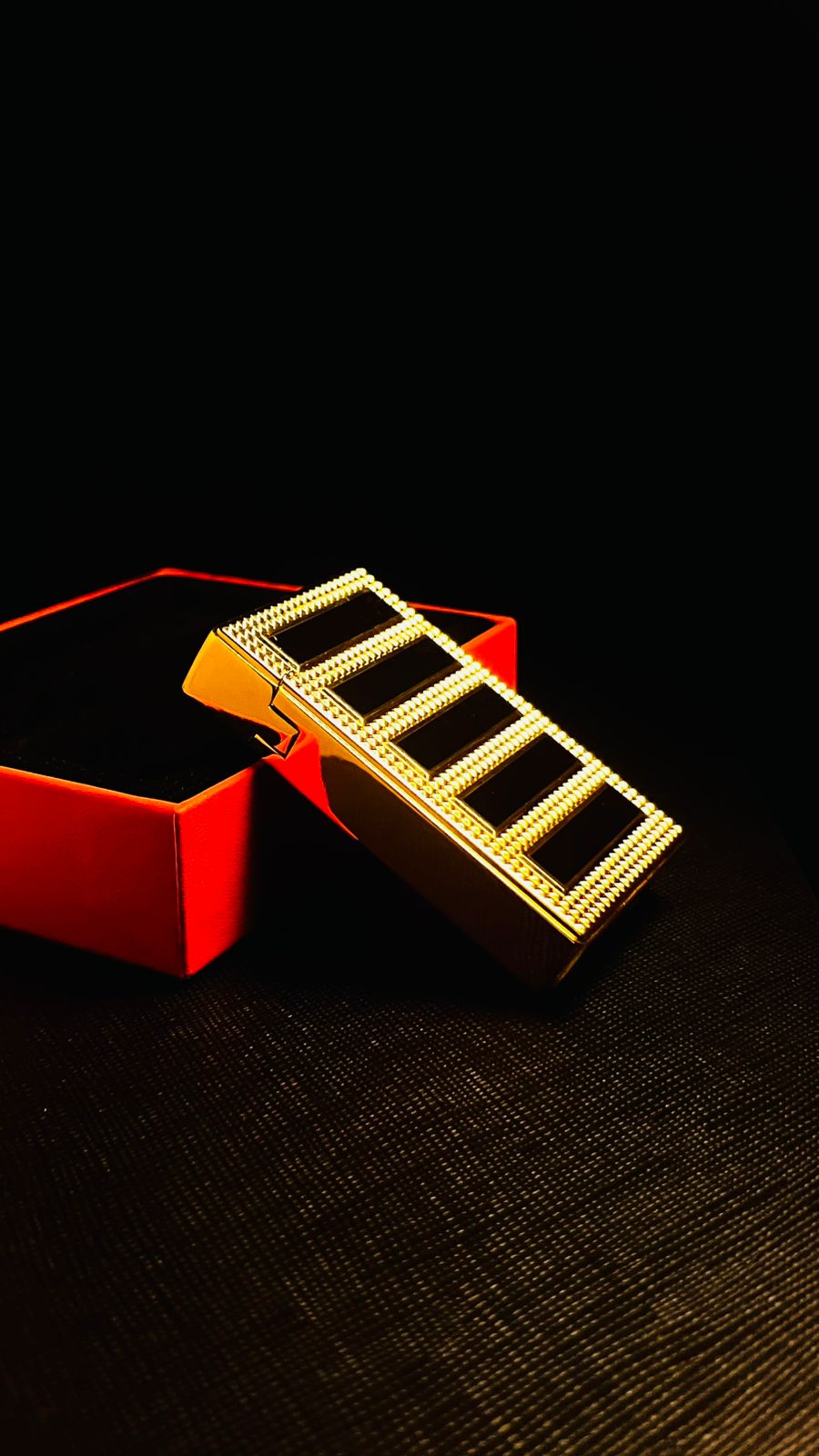 Vintage lighter